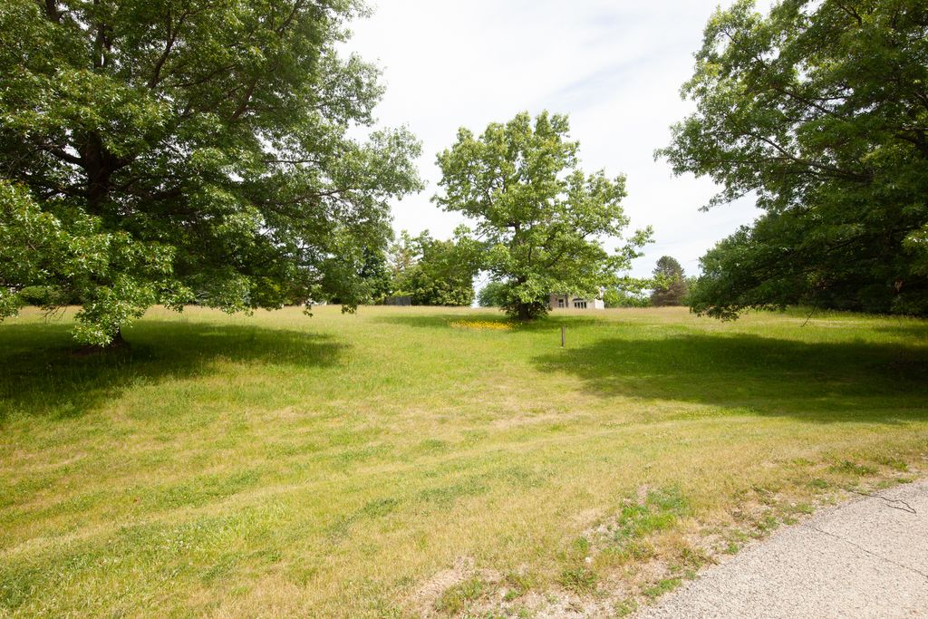 2905 Fox Knoll Court, Mchenry, IL 60051