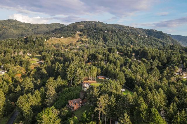 694 Upper Pacific Drive, Shelter Cove, CA 95589