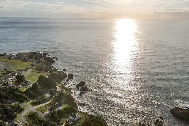 694 Upper Pacific Drive, Shelter Cove, CA 95589