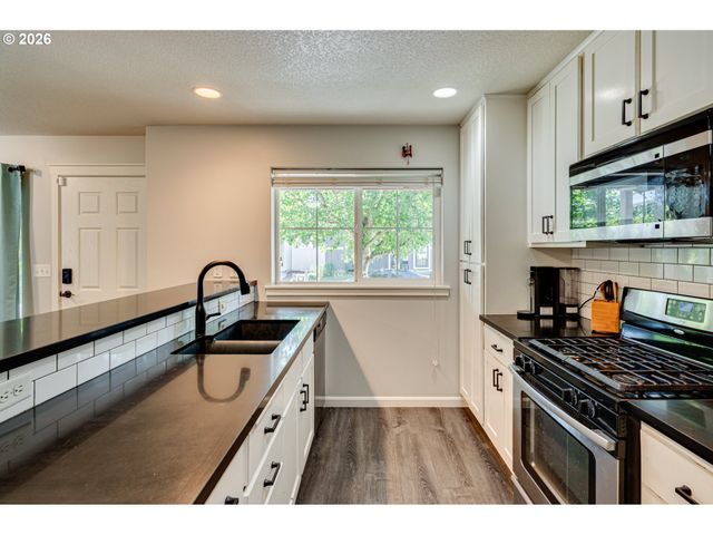 1106 Se 6TH St, Battle Ground, WA 98604