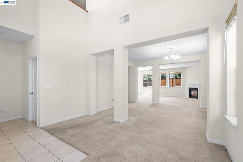 Image 3 of property listing at 2472 Grant St, Brentwood, CA 94513