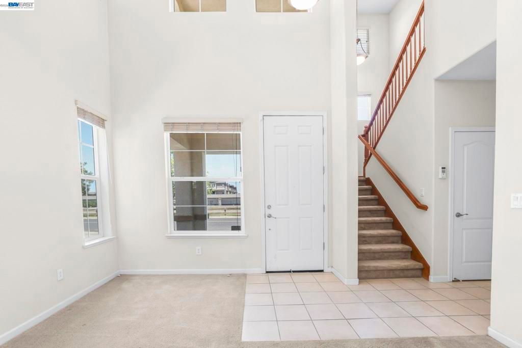 Image 5 of property listing at 2472 Grant St, Brentwood, CA 94513