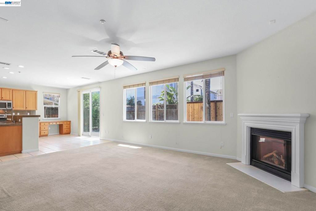 Image 7 of property listing at 2472 Grant St, Brentwood, CA 94513