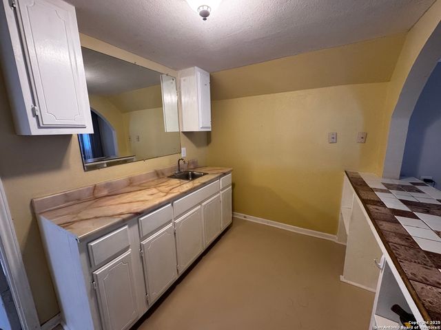 4346 ALGRUTH DR, San Antonio, TX 78220