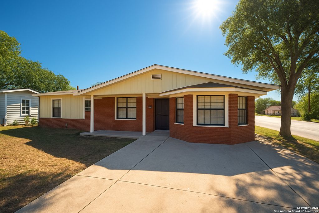 4346 ALGRUTH DR, San Antonio, TX 78220