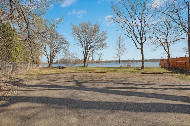 2930 Bay Street, Minnetonka, MN 55391