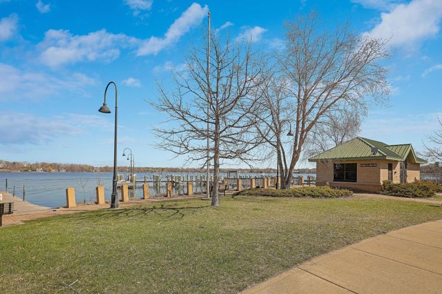 2930 Bay Street, Minnetonka, MN 55391