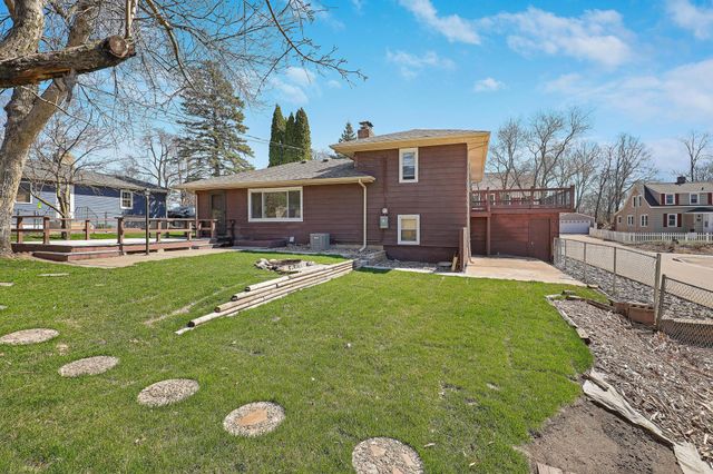 2930 Bay Street, Minnetonka, MN 55391