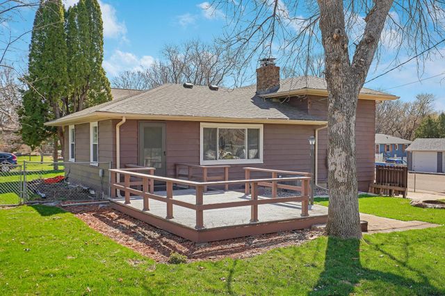 2930 Bay Street, Minnetonka, MN 55391