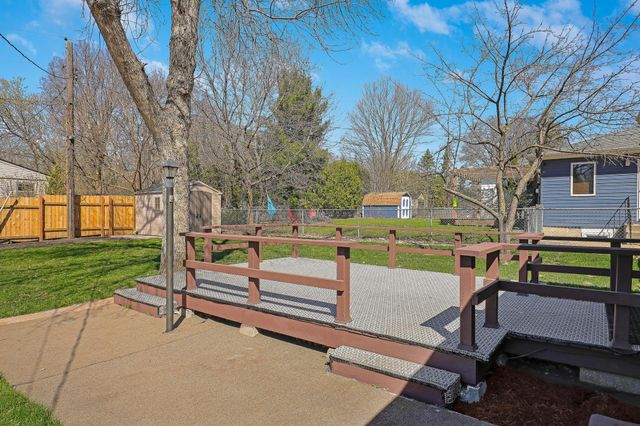 2930 Bay Street, Minnetonka, MN 55391