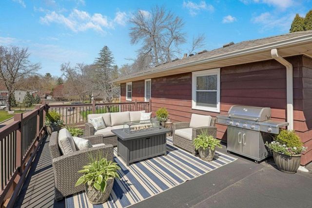 2930 Bay Street, Minnetonka, MN 55391