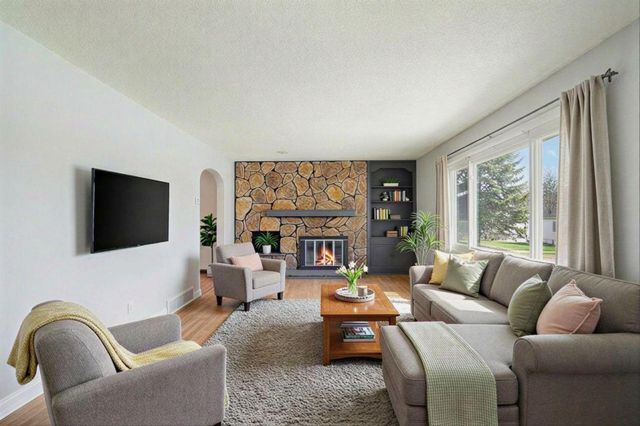 2930 Bay Street, Minnetonka, MN 55391