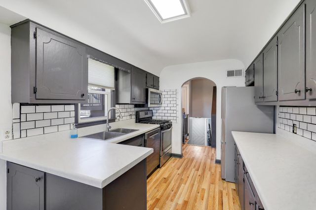 2930 Bay Street, Minnetonka, MN 55391