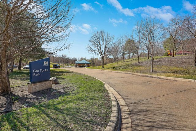 2930 Bay Street, Minnetonka, MN 55391