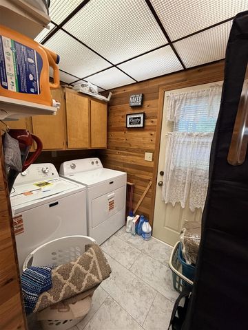 1520 Havenga Street, Muskegon, MI 49445