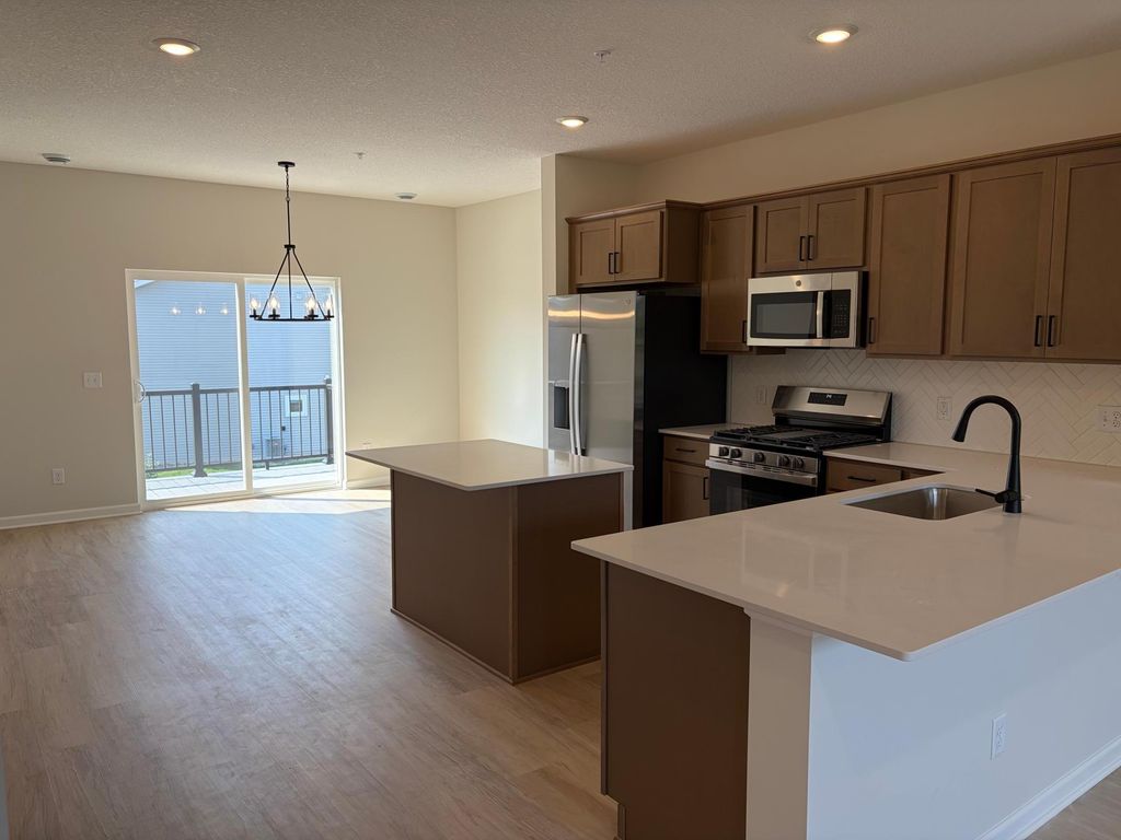 13614 Willow Drive, Rogers, MN 55374 — photo 2