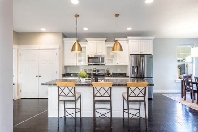 10213 S CROW WING DR, South Jordan, UT 84009