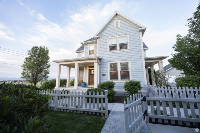 10213 S CROW WING DR, South Jordan, UT 84009