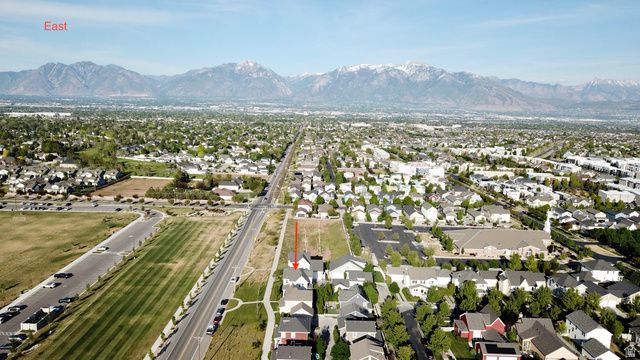 10213 S CROW WING DR, South Jordan, UT 84009