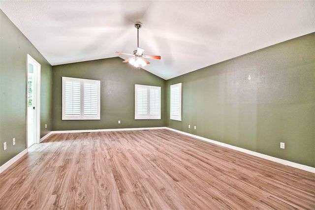15 Cambria Lane, Bella Vista, AR 72715