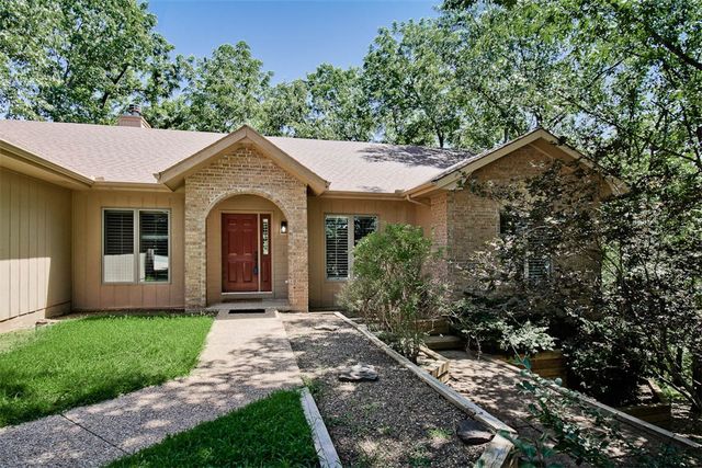 15 Cambria Lane, Bella Vista, AR 72715