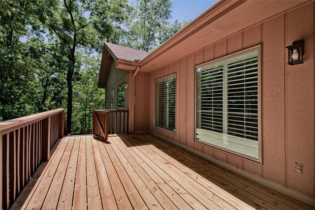 15 Cambria Lane, Bella Vista, AR 72715