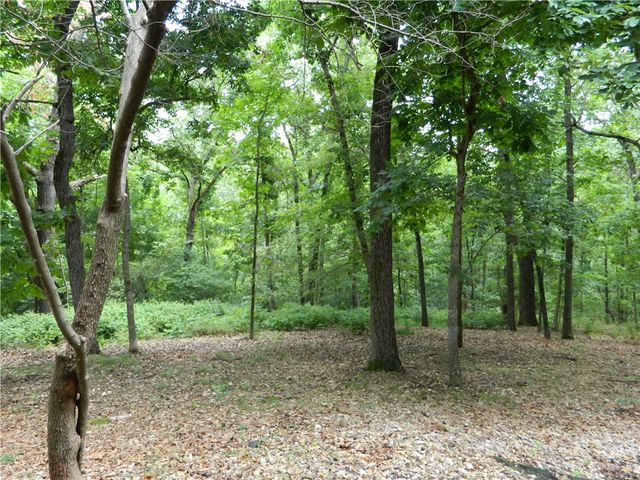 15 Cambria Lane, Bella Vista, AR 72715