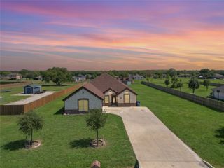 151 Crump Circle, Red Oak, TX 75154