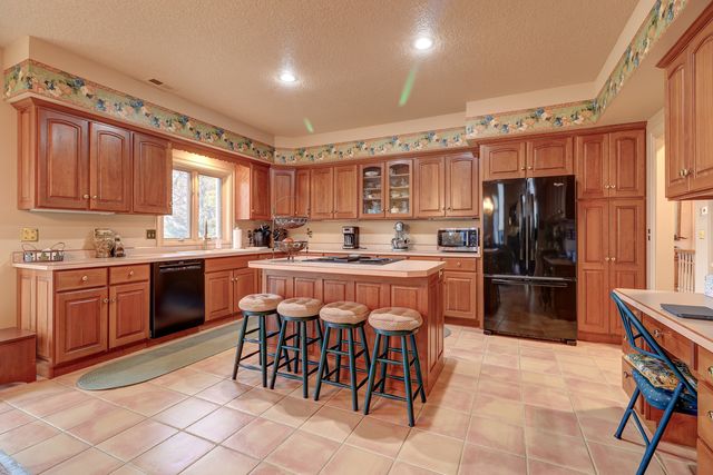 17619 Grandview Drive, Sterling, IL 61081