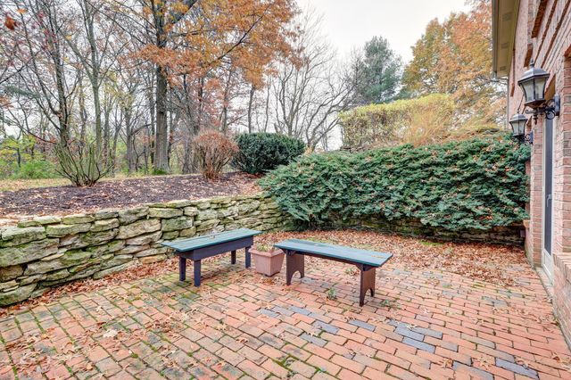 17619 Grandview Drive, Sterling, IL 61081