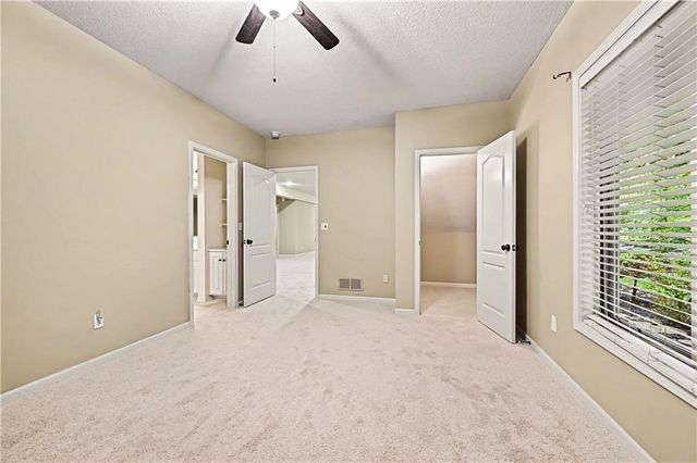 1407 NE 92nd Court, Kansas City, MO 64155