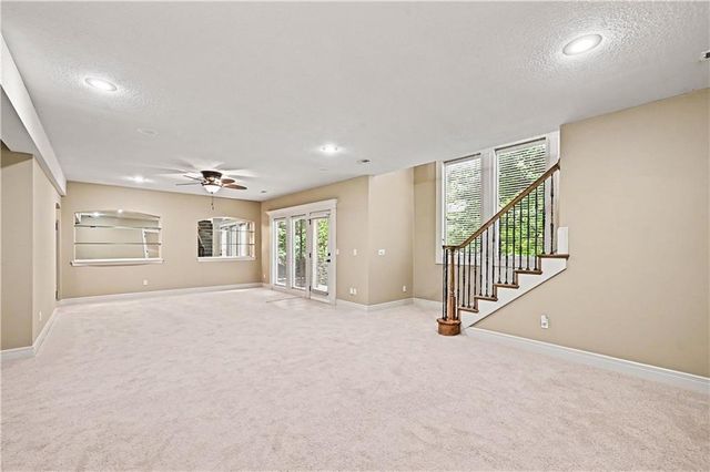1407 NE 92nd Court, Kansas City, MO 64155