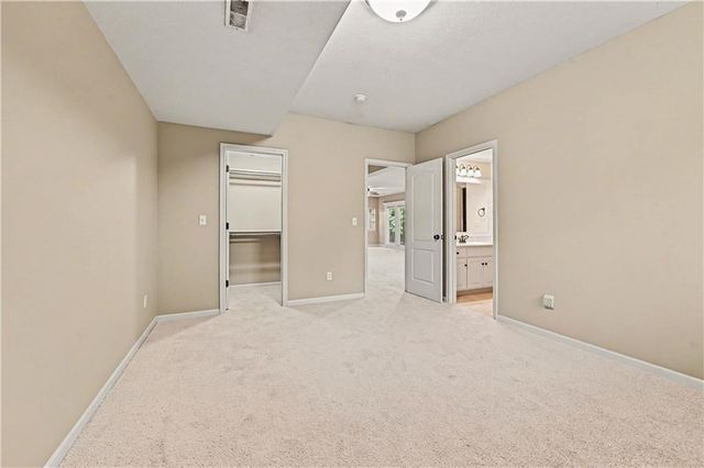 1407 NE 92nd Court, Kansas City, MO 64155