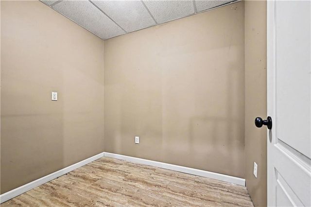1407 NE 92nd Court, Kansas City, MO 64155