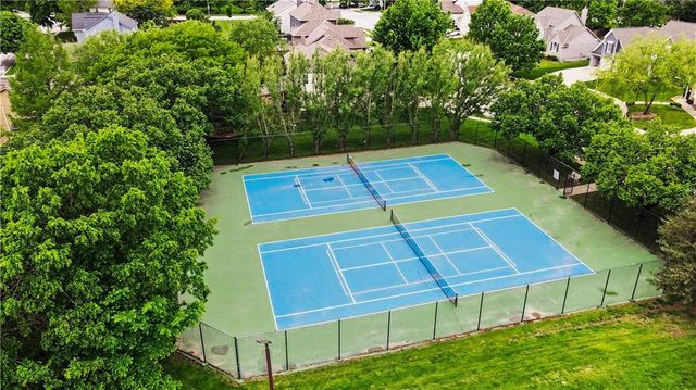 1407 NE 92nd Court, Kansas City, MO 64155