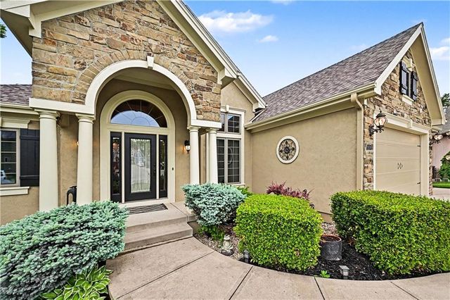 1407 NE 92nd Court, Kansas City, MO 64155