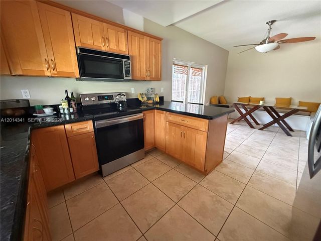 10161 SW 117th Ct 117, Miami, FL 33186