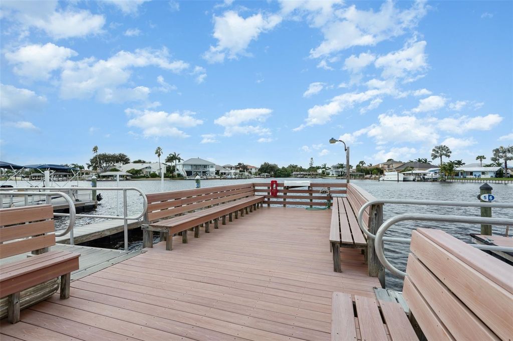 Image 21 of property listing at 335 N CAUSEWAY D22, New Smyrna Beach, FL 32169