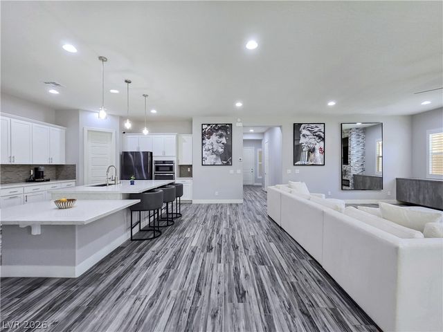 351 Dandelion Brook Court, Las Vegas, NV 89148