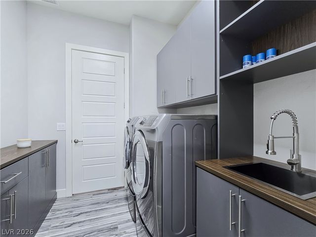 351 Dandelion Brook Court, Las Vegas, NV 89148