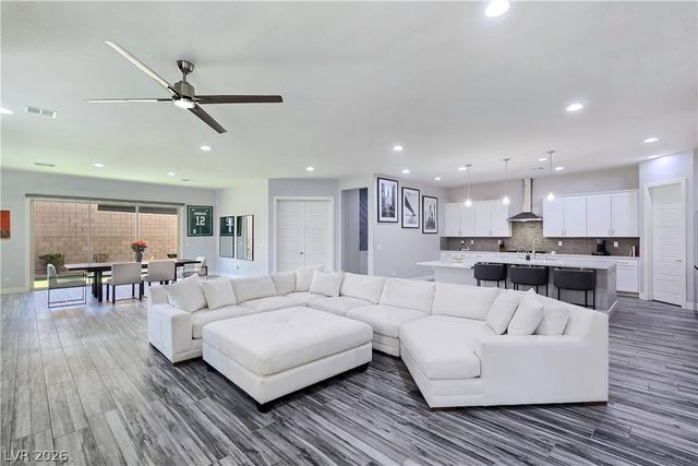 351 Dandelion Brook Court, Las Vegas, NV 89148