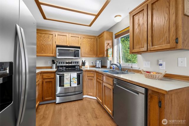 637 Cranberry Drive, Oak Harbor, WA 98277