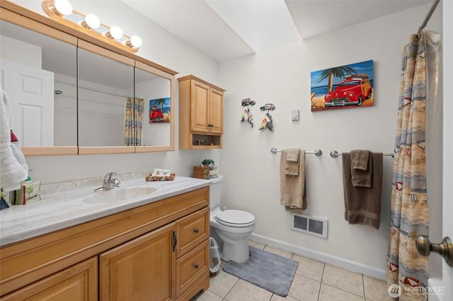 637 Cranberry Drive, Oak Harbor, WA 98277