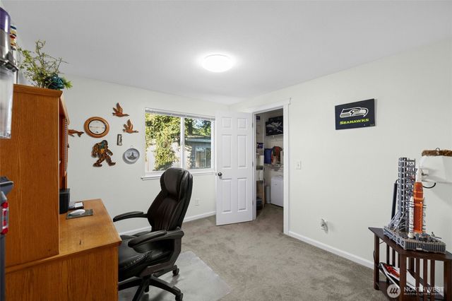 637 Cranberry Drive, Oak Harbor, WA 98277