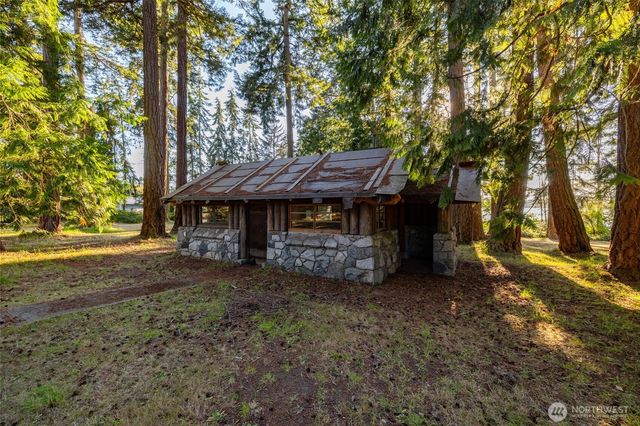 637 Cranberry Drive, Oak Harbor, WA 98277