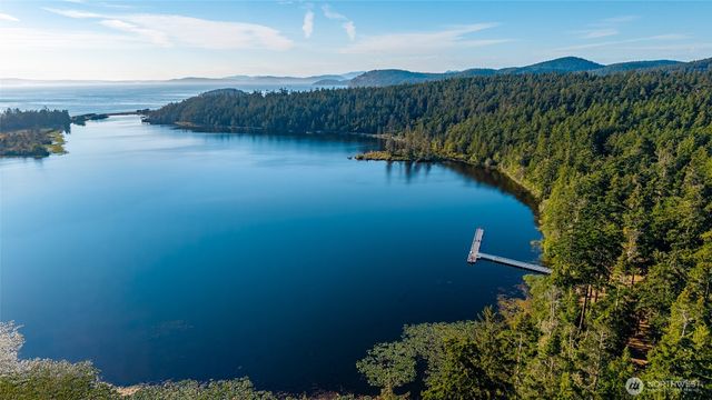 637 Cranberry Drive, Oak Harbor, WA 98277