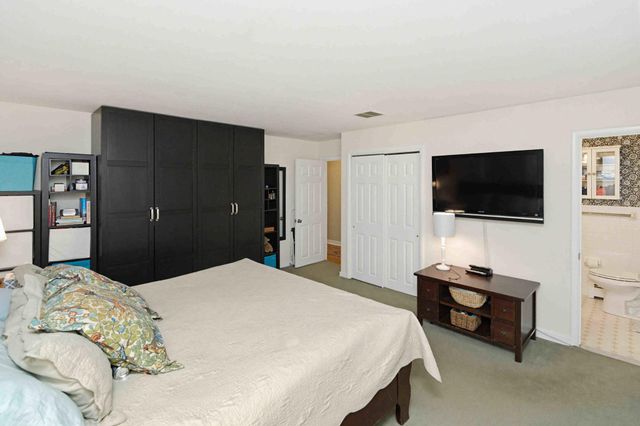 1070 BLUE ROCK LN, Blue Bell, PA 19422