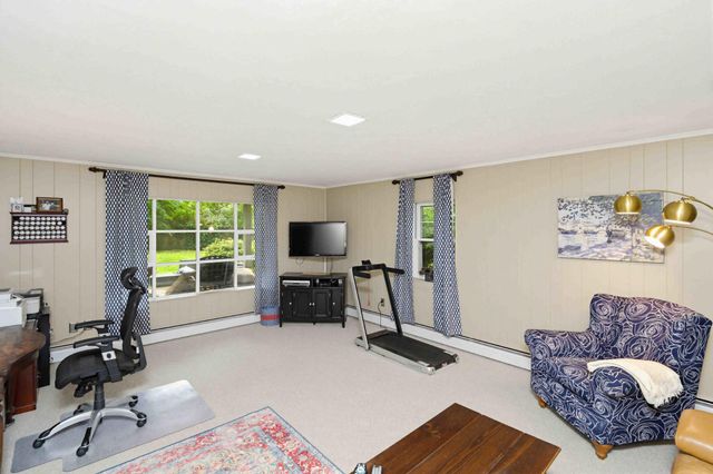 1070 BLUE ROCK LN, Blue Bell, PA 19422