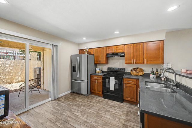 510 W UNIVERSITY Drive 102, Tempe, AZ 85281