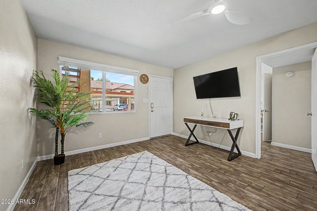 510 W UNIVERSITY Drive 102, Tempe, AZ 85281